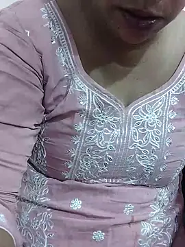 Snapshot of Urmila_bhabhii chatting on 27, 4, 2026 Urmila bhabhii online show from 27, 4, 2026