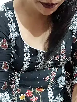 Snapshot of Urmila_bhabhii chatting on 7, 6, 2026 Urmila bhabhii online show from 7, 6, 2026