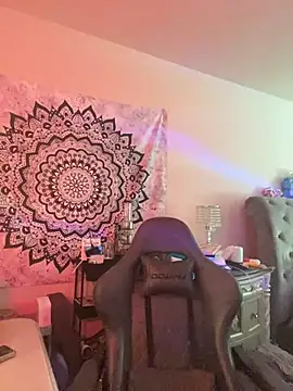 Snapshot of butterflybootyy chatting on 6, 12, 2024 butterflybootyy online show from 6, 12, 2024