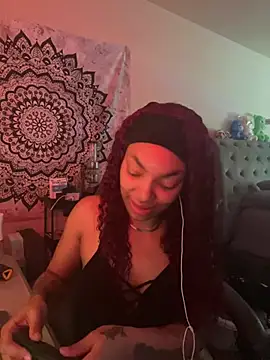 Snapshot of butterflybootyy chatting on 11, 12, 2024 butterflybootyy online show from 11, 12, 2024