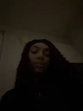 Snapshot of butterflybootyy chatting on 16, 12, 2024 butterflybootyy online show from 16, 12, 2024