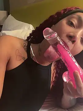 Snapshot of butterflybootyy chatting on 20, 12, 2024 butterflybootyy online show from 20, 12, 2024