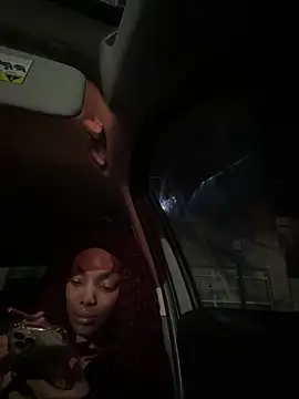 Snapshot of butterflybootyy chatting on 3, 1, 2025 butterflybootyy online show from 3, 1, 2025