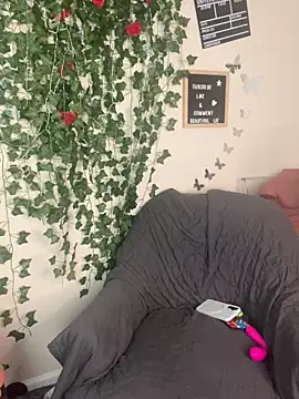 Snapshot of butterflybootyy chatting on 14, 1, 2025 butterflybootyy online show from 14, 1, 2025