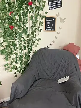 Snapshot of butterflybootyy chatting on 7, 2, 2025 butterflybootyy online show from 7, 2, 2025