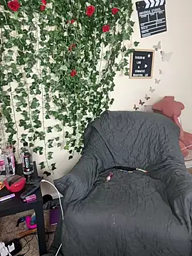 Snapshot of butterflybootyy chatting on 26, 2, 2025 butterflybootyy online show from 26, 2, 2025