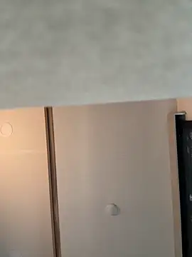 Snapshot of butterflybootyy chatting on 12, 9, 2025 butterflybootyy online show from 12, 9, 2025