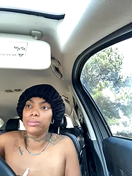 Snapshot of butterflybootyy chatting on 21, 9, 2025 butterflybootyy online show from 21, 9, 2025