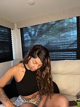 Snapshot of butterflybootyy chatting on 23, 9, 2025 butterflybootyy online show from 23, 9, 2025