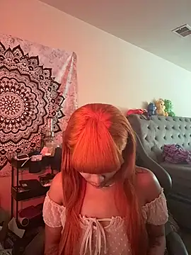 Snapshot of butterflybootyy chatting on 12, 10, 2025 butterflybootyy online show from 12, 10, 2025