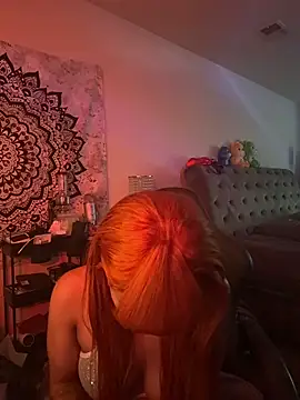 Snapshot of butterflybootyy chatting on 13, 10, 2025 butterflybootyy online show from 13, 10, 2025