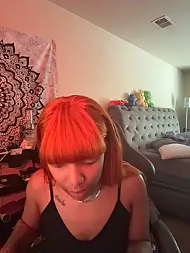 Snapshot of butterflybootyy chatting on 14, 10, 2025 butterflybootyy online show from 14, 10, 2025