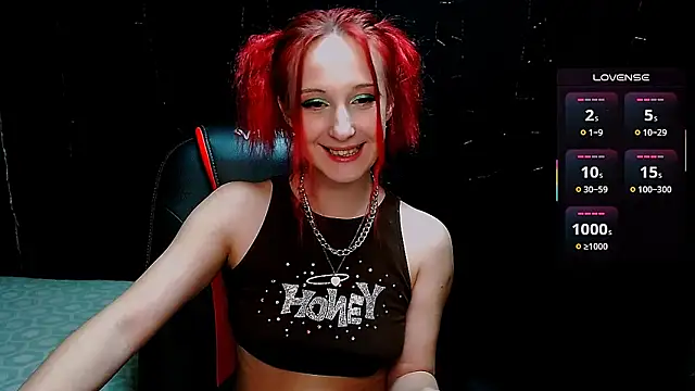 Snapshot of AgathaNoxe chatting on 8, 3, 2025 AgathaNoxe online show from 8, 3, 2025