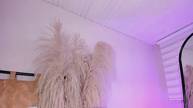 Snapshot of ariana_rosse__ chatting on 21, 1, 2025 ariana rosse online show from 21, 1, 2025