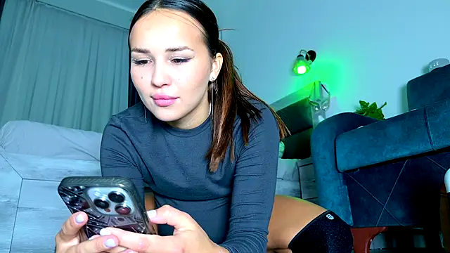 Brenda M00n online show from 25, 10, 2025