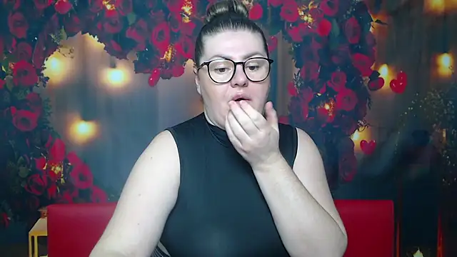 ZannaDreil online show from 8, 3, 2025