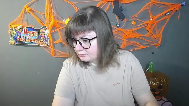 ZannaDreil online show from 13, 10, 2025