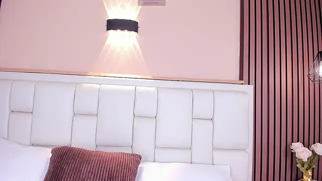 AvyMilton online show from 2, 4, 2026