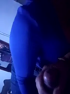 Snapshot of SINUECASTILLO chatting on 13, 2, 2025 SINUECASTILLO online show from 13, 2, 2025