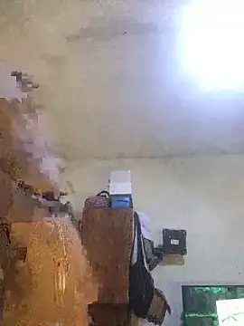 Snapshot of SINUECASTILLO chatting on 5, 3, 2025 SINUECASTILLO online show from 5, 3, 2025