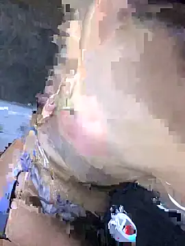 Snapshot of SINUECASTILLO chatting on 7, 3, 2025 SINUECASTILLO online show from 7, 3, 2025