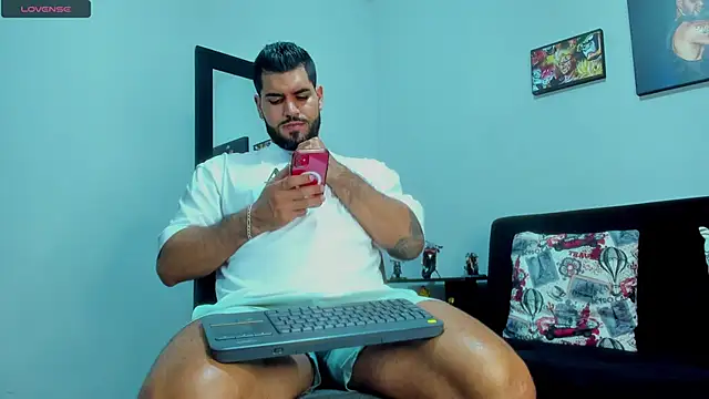 Snapshot of SamirHazard97 chatting on 12, 3, 2025 SamirHazard97 online show from 12, 3, 2025