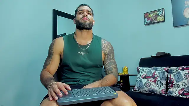 Snapshot of SamirHazard97 chatting on 1, 10, 2025 SamirHazard97 online show from 1, 10, 2025