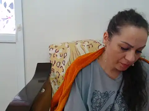 MissElla online show from 2, 3, 2025