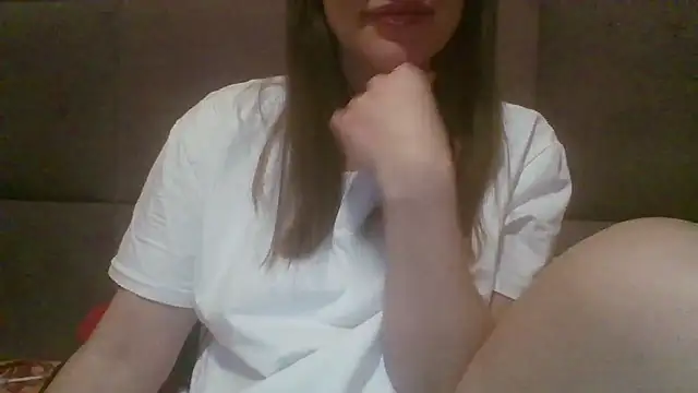 Snapshot of Sladkiegubki chatting on 21, 2, 2025 Sladkiegubki online show from 21, 2, 2025