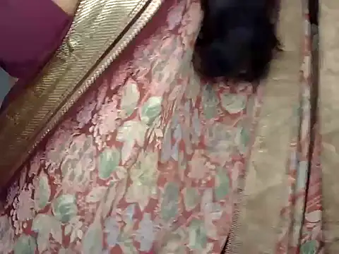 Snapshot of cute_sweeetu chatting on 29, 10, 2025 cute sweeetu online show from 29, 10, 2025