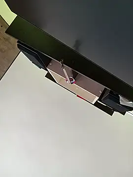 Anna   May online show from 15, 9, 2025