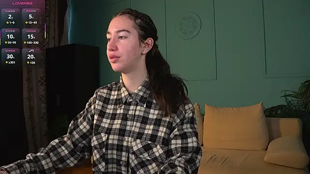 Belle Via online show from 9, 3, 2026