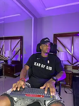 AaronCruz  online show from 10, 2, 2025