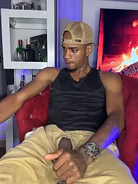 AaronCruz  online show from 19, 10, 2025