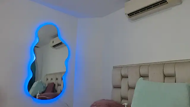 Roxy-Smith online show from 13, 12, 2025