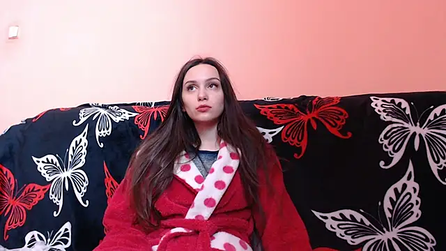 AlmaQueen online show from 9, 1, 2025