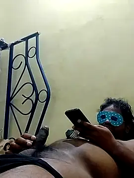 Snapshot of karthick25 chatting on 16, 11, 2025 karthick25 online show from 16, 11, 2025