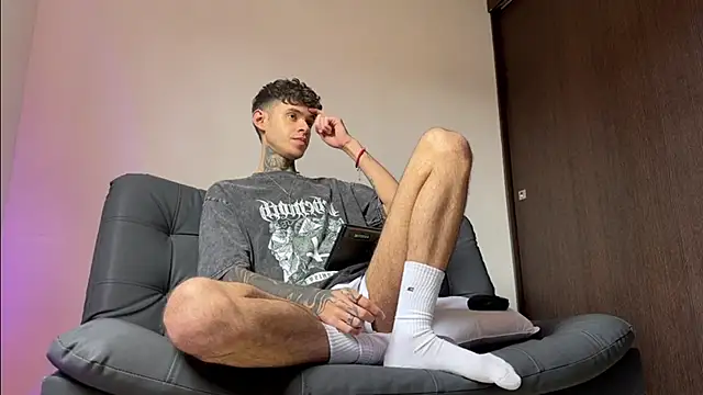 Saturno v online show from 17, 3, 2025