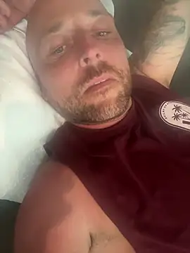 Snapshot of MADE_IN_LONDON chatting on 16, 2, 2025 MADE IN LONDON online show from 16, 2, 2025