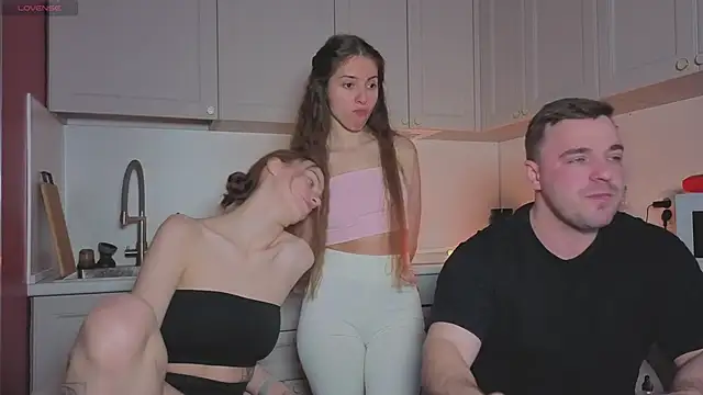 fcjuicy pussy online show from 23, 11, 2025