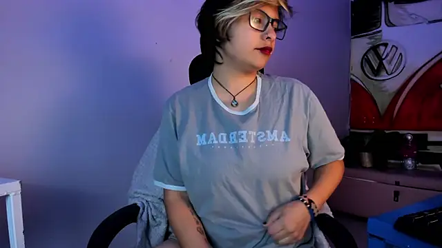 NovaGlitz online show from 11, 12, 2024