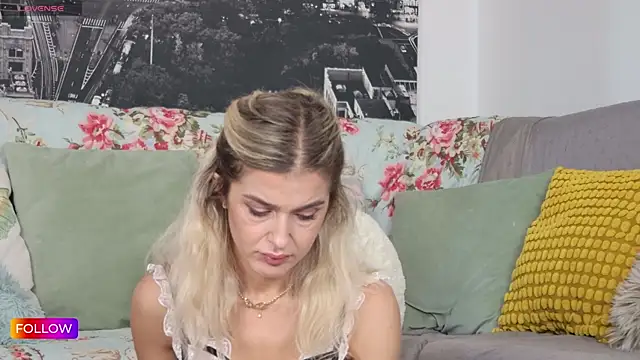 Sarah-Hart online show from 16, 9, 2025