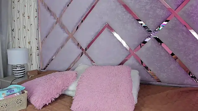 hanna  azumi online show from 22, 2, 2025