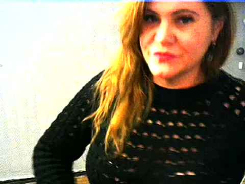 Snapshot of DaniellaKiss chatting on 10, 1, 2025 DaniellaKiss online show from 10, 1, 2025