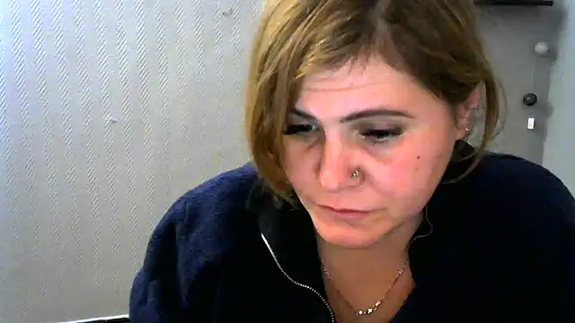 Snapshot of DaniellaKiss chatting on 17, 1, 2025 DaniellaKiss online show from 17, 1, 2025