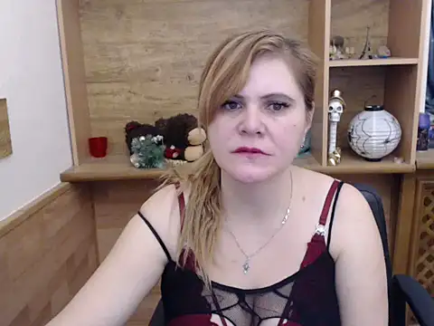 DaniellaKiss online show from 28, 2, 2026