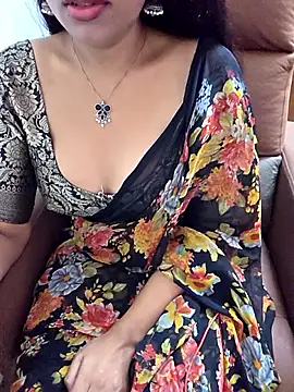Snapshot of Roja-Telugu777 chatting on 24, 4, 2026 Roja-Telugu777 online show from 24, 4, 2026