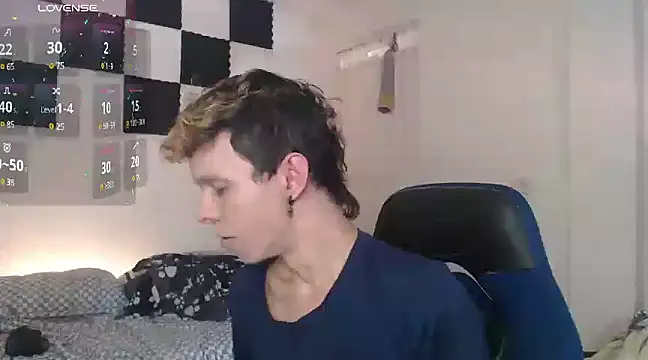 bryamado69 online show from 4, 3, 2025