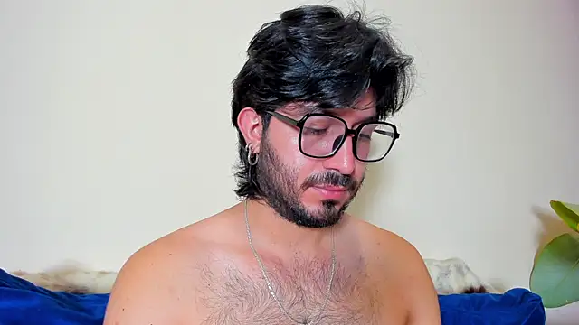 Snapshot of Ackerman_Eren_ chatting on 5, 2, 2025 Ackerman Eren  online show from 5, 2, 2025