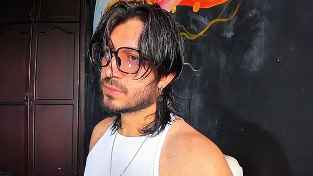 Snapshot of Ackerman_Eren_ chatting on 1, 11, 2025 Ackerman Eren  online show from 1, 11, 2025